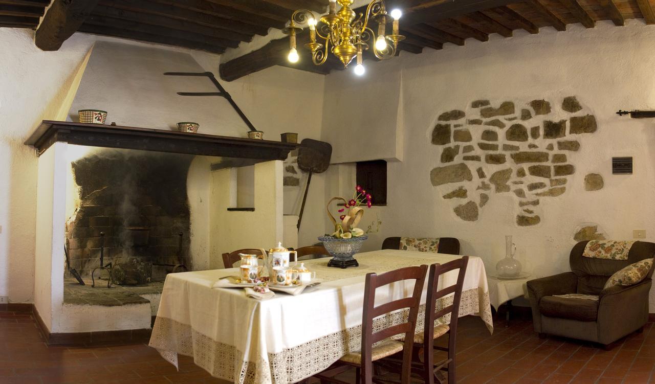 Agriturismo Santa Caterina Castelnuovo di Val di Cecina Pokoj fotografie